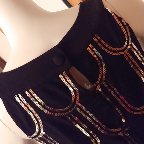 Black With Silver Sequin Flapperesque Dress - Picture 7 of 8